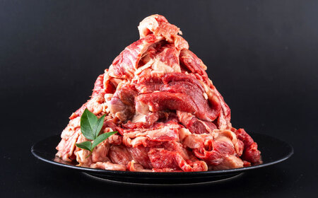 【全3回定期便】 赤牛 スジ 計3kg 1回あたり1kg / お肉 肉 牛肉 あか牛 牛スジ 和牛 熊本県産 冷凍【五右衛門フーズ熊本店】[AYBV005]