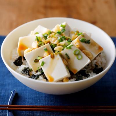 ふるさと納税 香川県 鎌田「老舗醤油メーカーのだし醤油」(200ml×10本) |  | 02