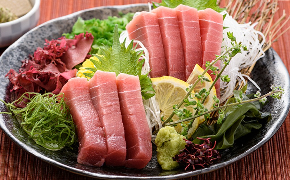 メバチマグロは程よい脂のりでさっぱりと上品な味わい。