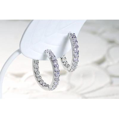 ふるさと納税 昭和町 【0.7ct】K18WG ダイヤモンド中折れフープピアス【17mm】 |  | 01