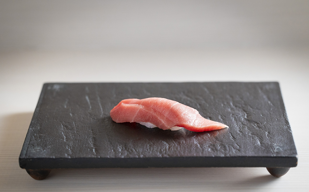 たかぎ 食事券 ￥80,000（10,000円分×8枚） 【食事券　寿司　コース　おまかせ　和食　ミシュラン　ビブグルマン　おいしい　ギフト　ディナー　プレゼント グルメ　おすすめ　家族　カップル　ペ