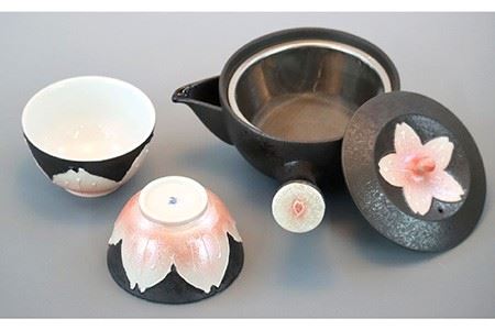 【波佐見焼】ラスター 桜 茶器セット 急須 ティーポット 湯飲み 陶器 食器 皿 【岩永製陶】 [ZD22] 波佐見焼