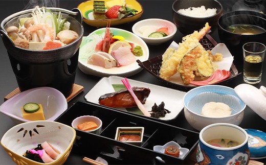 「ヘルシーパル赤城」ご宿泊券（もみじ御膳コース 1泊2食付き）（和洋室／2名様分）宿泊券 チケット 旅行 温泉 F4H-0819