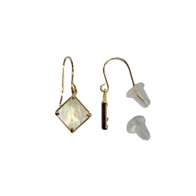 ふるさと納税 甲府市 APE5144　K18YG　白シェルピアスB |  | 02