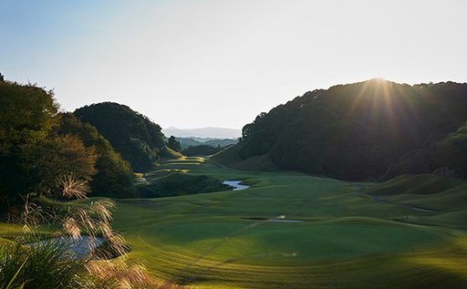 津カントリー倶楽部 全日プレー補助券6,000円分 [ ゴルフ利用券 プレー券 チケット 関西 三重 ] ゴルフ場利用権 三重県 津市