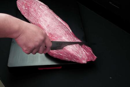 ＜訳あり＞博多和牛ヒレ焼肉用　600g　＜A5等級～4等級＞