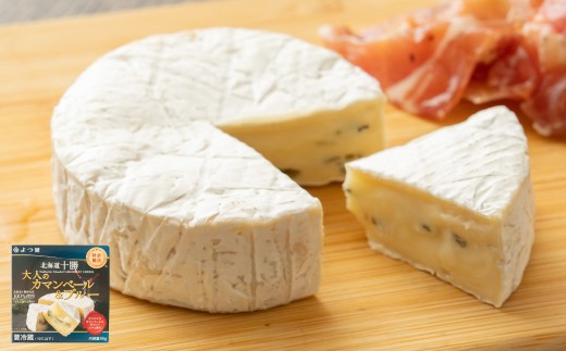 【3回定期便】よつ葉 北海道十勝 大人のカマンベール＆ブルー 90g×4個 セット 1回あたり計360g 1ヶ月毎 3回 ブルーチーズ 青カビ 生乳 はちみつ ジャム フルーツ [009-0187]