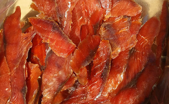 
            鮭（北海道産）とばスライス1.0kg ふるさと納税 鮭とば 乾物 F4F-5509
          