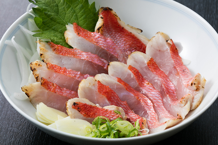 室戸の特産！初音の金目鯛のたたき【チリ酢と薬味付き】金目鯛 高級魚 金目鯛のタタキ 室戸産金目鯛 金目鯛の塩たたき _hn087