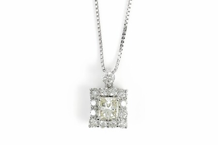 【ふるなび限定】【一点もの】ベリーライトイエローダイヤモンド（0.831ct）プラチナペンダント　R60　K05091-H　FN-Limited-SP