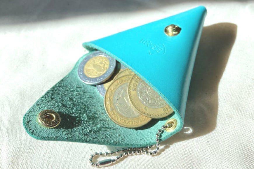 牛革 財布 三角 コインケース 1個 おいらせブルー [CBRO.m 青森県 おいらせ町 oi02ayo710006] コンパクト 革 ウォレット レディース メンズ ハンドメイド 手作り 青