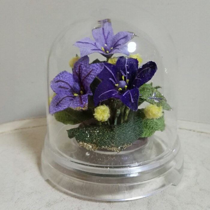 【ふるさと納税】ドーム花器の花装飾（小）＜ききょう・オミナエシ＞　らんまん 花 雑貨 造花 インテリア お祝い ギフト 贈答 人気 送料無料 高知市 【花工房美呂】[ATCO011]