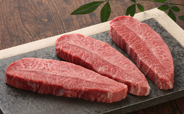 
            【数量限定】【GI認証】くまもとあか牛ミスジステーキ 約120g×3枚 和牛 熊本県 【有限会社 三協畜産】 [AYCQ018]
          