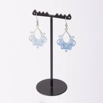 ふるさと納税 小牧市 純チタン製アクセサリー(シャンデリア)ピアス・ブルーグラデーション[065S05-02] |  | 01