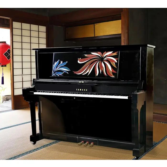 【真和楽器】京都伝統工芸による彩輝光蒔絵ピアノ「華美」モデル｜京都 伝統技術 ピアノ