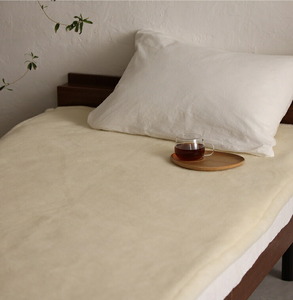 ウール毛布 敷毛布 ナチュラルホワイト セミダブルサイズ 120×205cm 四方ゴム付き