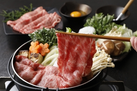 松阪牛 肩ロース すき焼き用 400g／ 冷凍 多気郡農協 和牛 黒毛 特産品 松阪肉 400g 牛肉 お肉 肉 牛 ブランド牛 ご自宅用 家庭用 ギフト 贈答用 産地直送 松阪 牛 赤身 霜降り 三