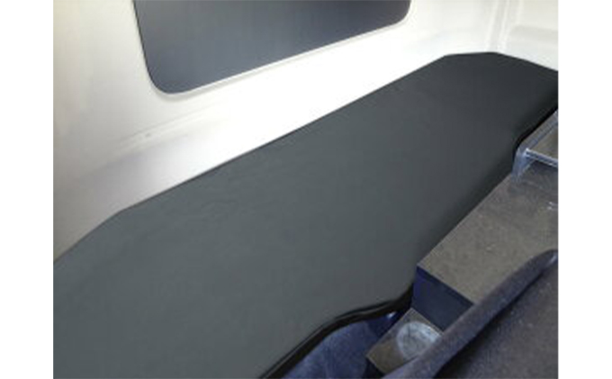 日野　17プロフィア フラットキット 寝台用 車 部品 車両