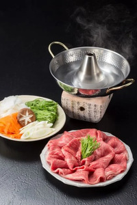  きたかみ牛 肩ロース しゃぶしゃぶ セット  500g　お歳暮 ギフト のし 対応  熨斗  西部開発農産 数量限定 人気 肉 牛肉 お歳暮 忘年会 贈答用 牛ステーキ  岩手県 北上市 F0064