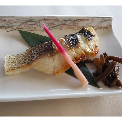 ふるさと納税 静岡市 由比港産にこだわった桜えびのかき揚げとしずまえ鮮魚の味噌漬けのごちそうセット2人前 |  | 02