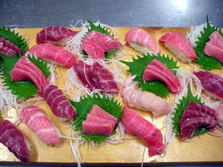 B77-002 城ケ島さんご荘　まぐろ尽くしコース　ペア宿泊券