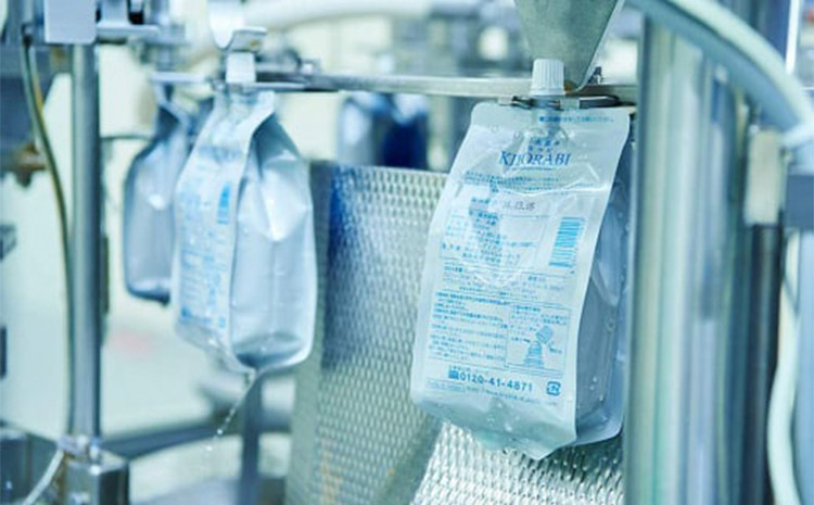 【3ヶ月定期便】ナノ水素水キヨラビ 300ml 30本 水 水素水 天然水 飲料水 ミネラルウォーター アルミパウチ パウチ 国産 九州産 熊本県産 菊池市産 送料無料《お申し込みの翌月から出荷》--