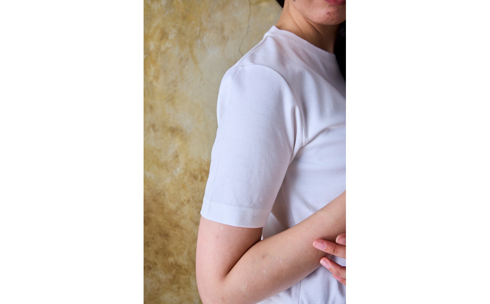 ◆サイズ：2（S-M）◆へプラムヘムTシャツ
