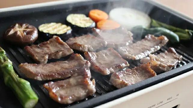 数量限定！国産 和牛 きたかみ牛 焼肉用 750g （ モモ ・ カタ ・ バラ ） ミックス  数量限定 A5 A4 人気 肉 ブランド牛 牛肉 BBQ お歳暮 忘年会 贈答用 牛ロース 岩手県 北