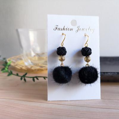 ふるさと納税 京丹後市 *黒*　水引ピアス/玉結びとフェイクファーのピアス |  | 03