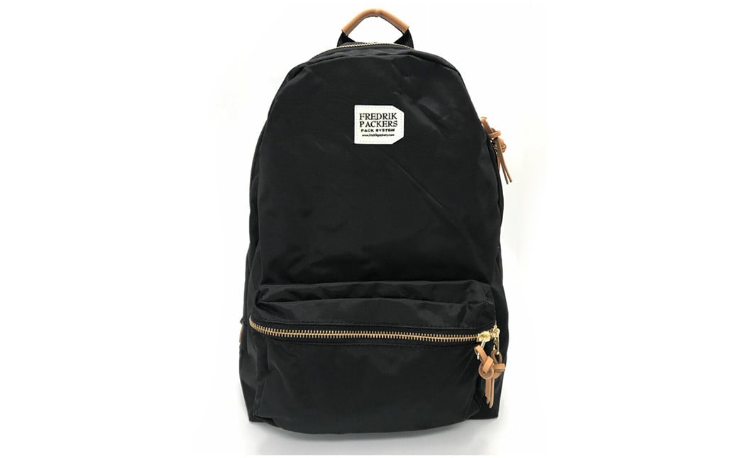 
            FREDRIK PACKERS 420D DAY PACK（BLACK／NAVY） バッグ 
          
