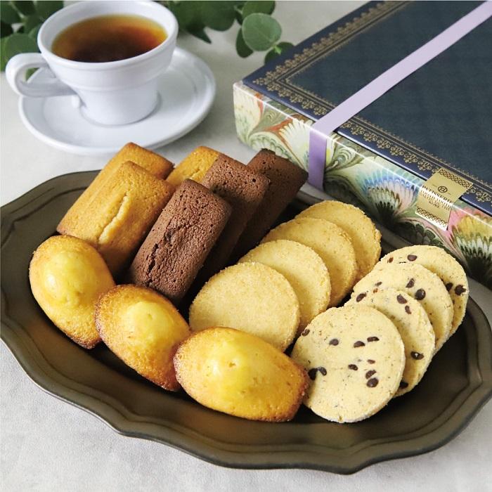 【パティスリートゥーストゥース】焼菓子18個詰め合わせ