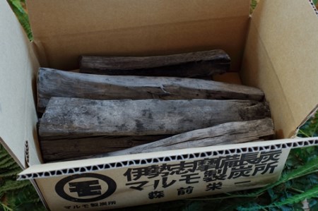 伊勢志摩 備長炭　半長小　約1kg／マルモ 製炭所　BBQ　料理　炭火　七輪　囲炉裏　火鉢　キャンプ