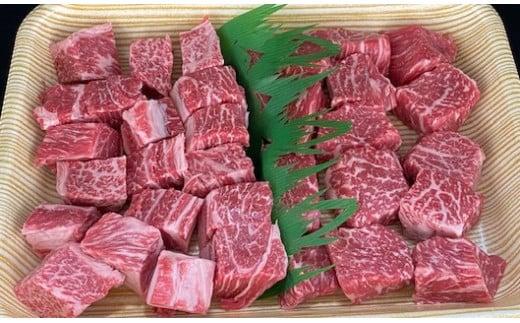｢土佐あかうし｣サイコロステーキ700g 土佐あかうし サイコロステーキ モモ 肩肉 700g ブランド牛 ローストビーフ すきやき（すき焼き）しゃぶしゃぶ 鍋 国産牛 高級 和牛 あか牛 ステーキ ロース 牛肉 肉 焼肉 焼き肉  鉄板焼き 冷凍 1kg以下  人気 年末年始 クリスマス プレゼント 高知県 安田町 MT11