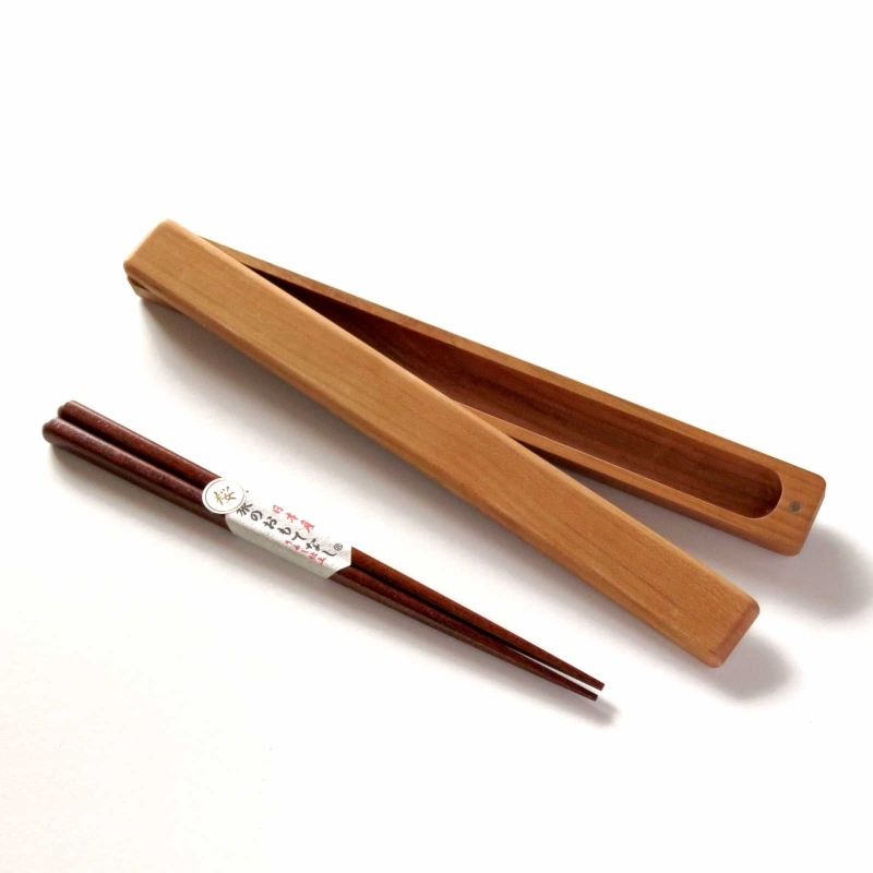 桜のお箸入れ お箸 セット TR108 お箸 はし 箸入れ 箸箱 セット 国産 桜 さくら サクラ 手軽 加工 磁石 土佐龍 日用品 調理 料理 食事 高知県 須崎市 【木の料理人】