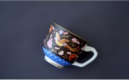 有田焼 渕地黒絵花鳥紋・コーヒー碗皿【香蘭社】食器 うつわ 器 磁器 豪華 華やか 紅茶 コーヒー おもてなし ティータイム A190-22