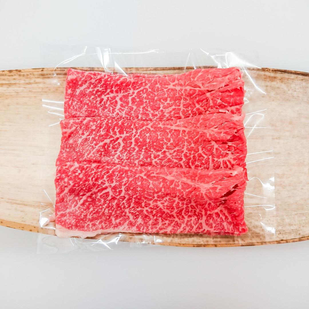 【ふるさと納税】牛肉 近江牛 A4等級以上 モモ・ウデ すき・しゃぶ 500g | 肉 お肉 にく 食品 滋賀県産 人気 おすすめ 送料無料 ギフト