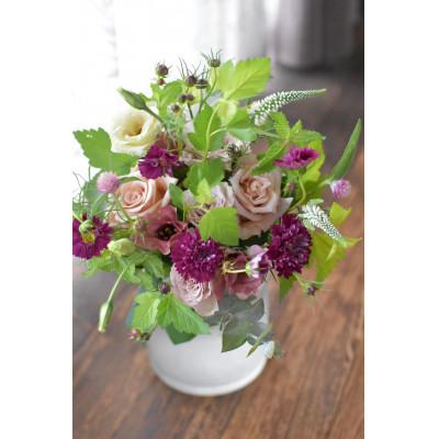 ふるさと納税 八千代市 季節のフラワーブーケ(花束) 〜フレンチスタイル〜 |  | 02