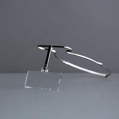 ふるさと納税 鯖江市 今までにない天使の掛け心地!眉骨で支える拡大鏡「さばえルーペ」小サイズ(プレーン、倍率2.0倍) |  | 01