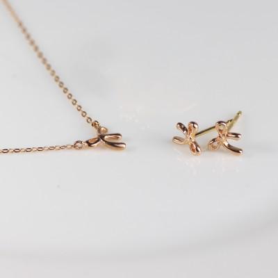 ふるさと納税 大津市 【10金ピンクゴールド ネックレス&amp;ピアスセット】 大人上品 小さなご褒美 リボンモチーフ