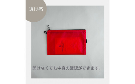 【赤】A6が入るとっても軽いナイロンフラットポーチ（マチなし）旅行用や化粧品にも
