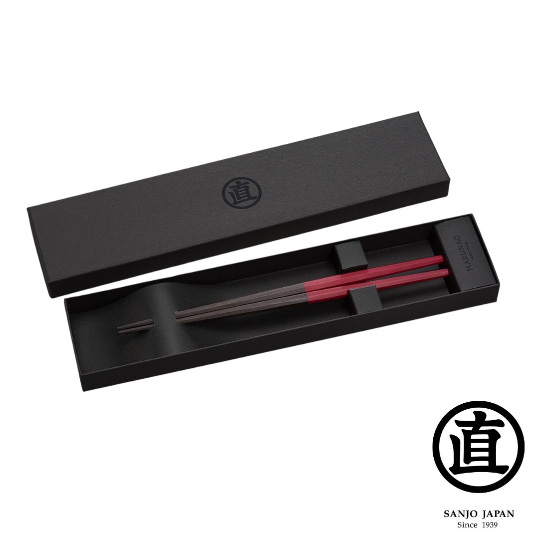 【ふるさと納税】八角箸（はし）日本うさぎ 赤 箸 高級箸 230mm 木箸 贈答用 [マルナオ] 【028P008】