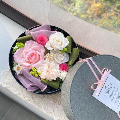 ふるさと納税 春日部市 プリザーブドフラワーアレンジ 【レガロ/ローズパール】春日部市 シュガーパイン |  | 01