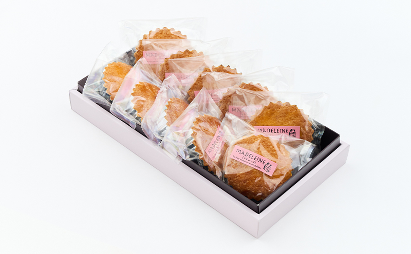 ほんのり香る発酵バター マドレーヌ 10個［菓子舗 木村屋］西馬音内【 お菓子 洋菓子 ケーキ スイーツ バター 銘菓 老舗 秋田 羽後 】