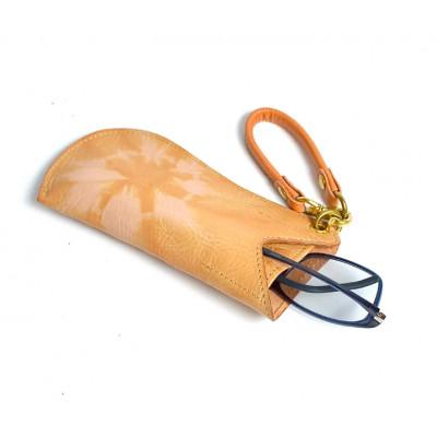 ふるさと納税 千曲市 杏染革 メガネケース KGC-200 |  | 01