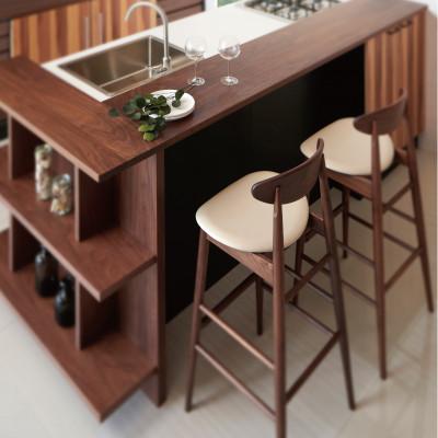 ふるさと納税 高山市 【KASHIWA】カウンターチェア　飛騨の家具　ウォールナット材 AM040 |  | 02