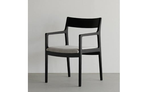 
            アームチェア　椅子　チェア　KUSU　無垢材　WAプラス　大川市　
          