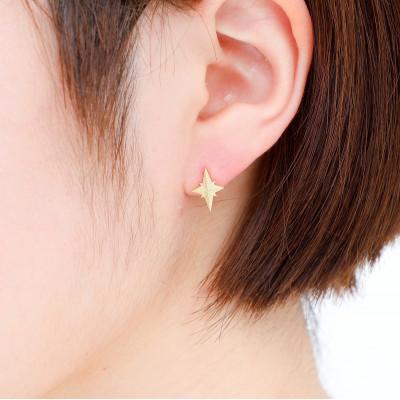 ふるさと納税 山梨県 K18 Kizashiテクスチャー タンザナイトペンダントとピアスセット |  | 02