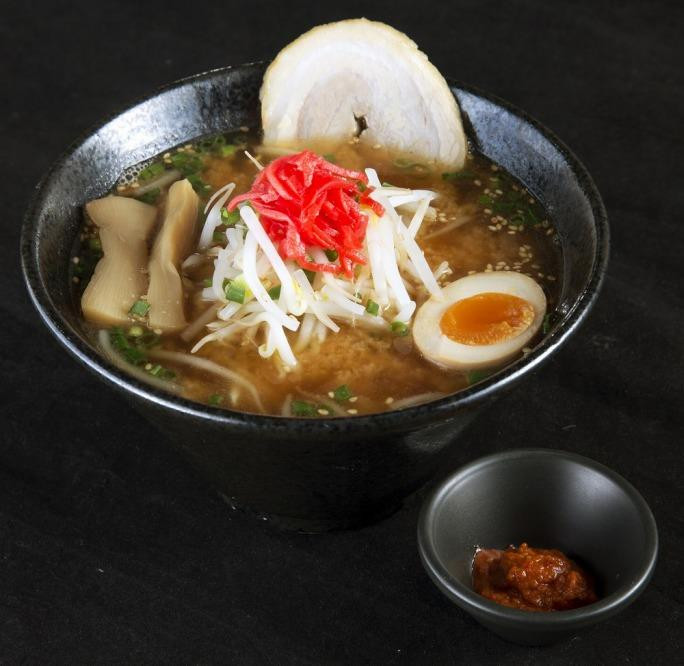 
元祖雪室酒かすみそラーメン(かんずり付き）３食入
