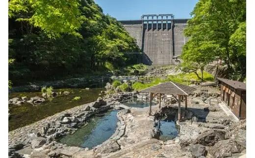 3つの旅館から選べる 湯原温泉郷ペア宿泊券【デラックスコース】 （1泊2食付きプラン 平日限定） 岡山県真庭市 チケット 観光 【ycrk004-01】