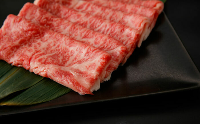 【年6回定期便】A5等級佐賀牛艶さしプレミアム定期便 計1.7kg / サーロインスライス サーロインステーキ ローストビーフ / 佐賀県 / 株式会社ナチュラルフーズ [41AFAB036]